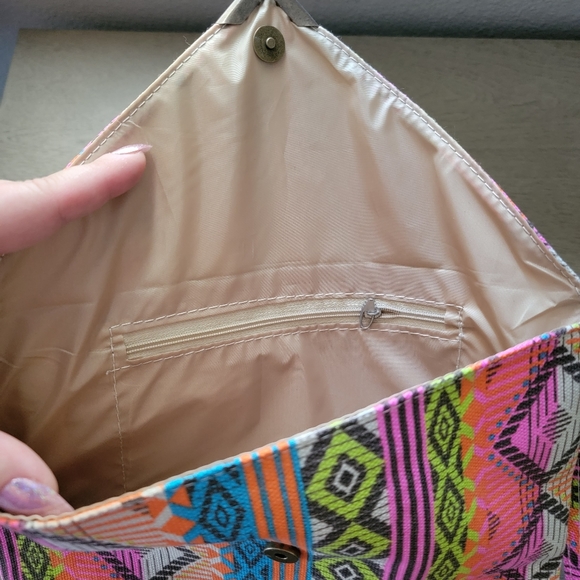 Colorful Clutch - Picture 2 of 4